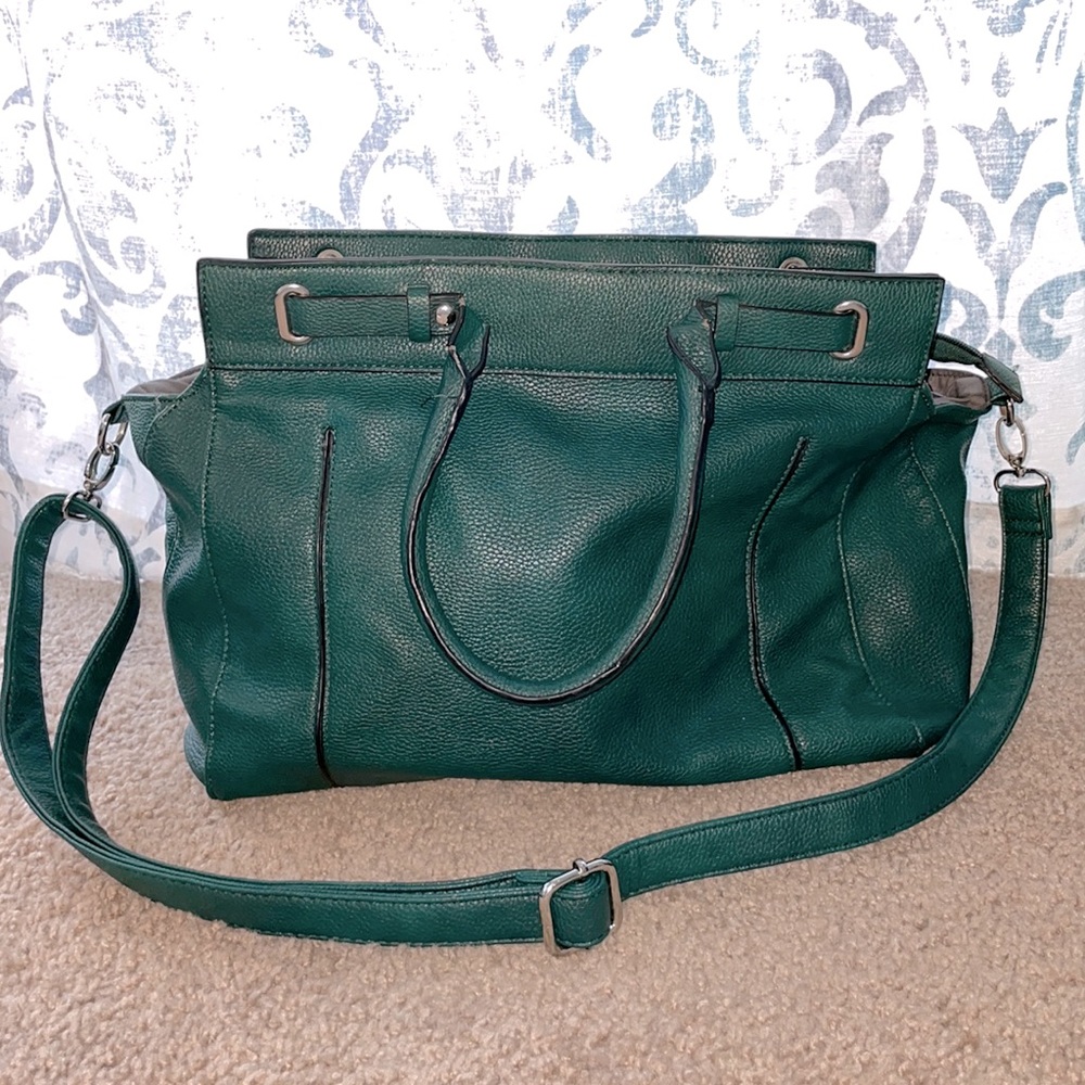 JustFab forest green shoulder bag. 100% polyester